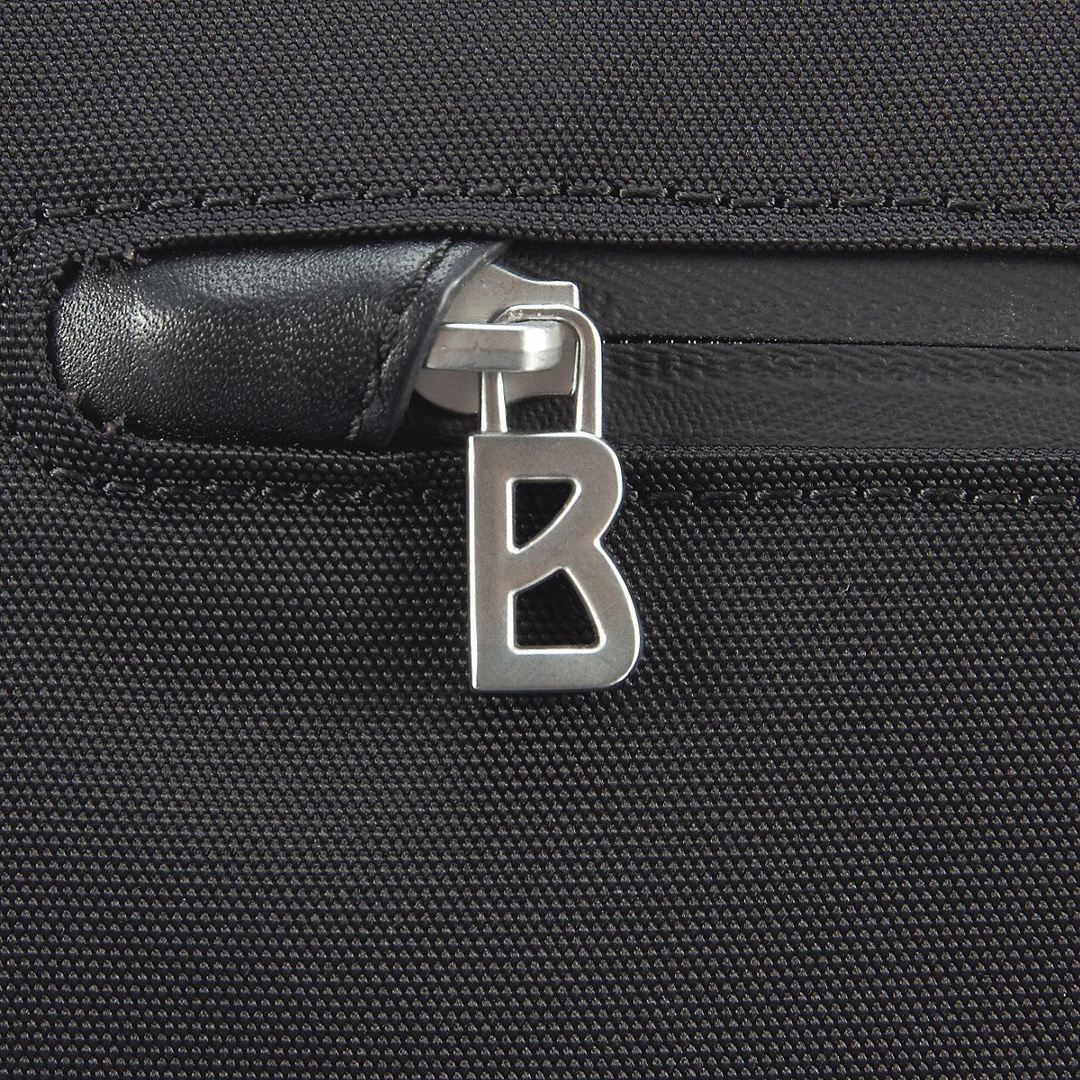 1200-bogner-blm-fx-messenger-bag-mit-laptopfach-40-cm--1693964_79_090_8.jpg