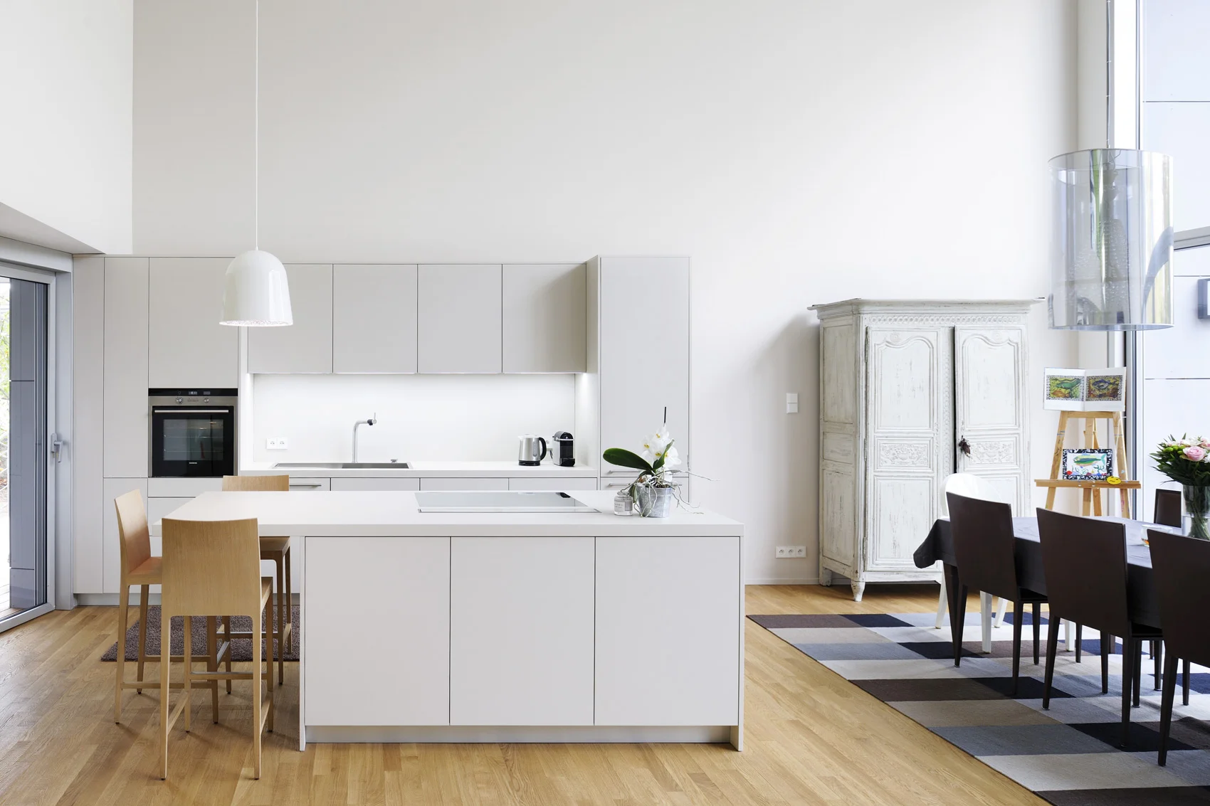 No Name Kitchen Manufacture