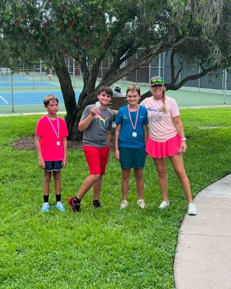 Another weekend, another Junior Tournament. So fun watching these kiddos get better each month! Oh and swipe to the end to see Opah fish for dinner. Also known as sunfish or moon fish. Fresh from the dock in Fort Pierce.#verotennis #lovetennis #junio