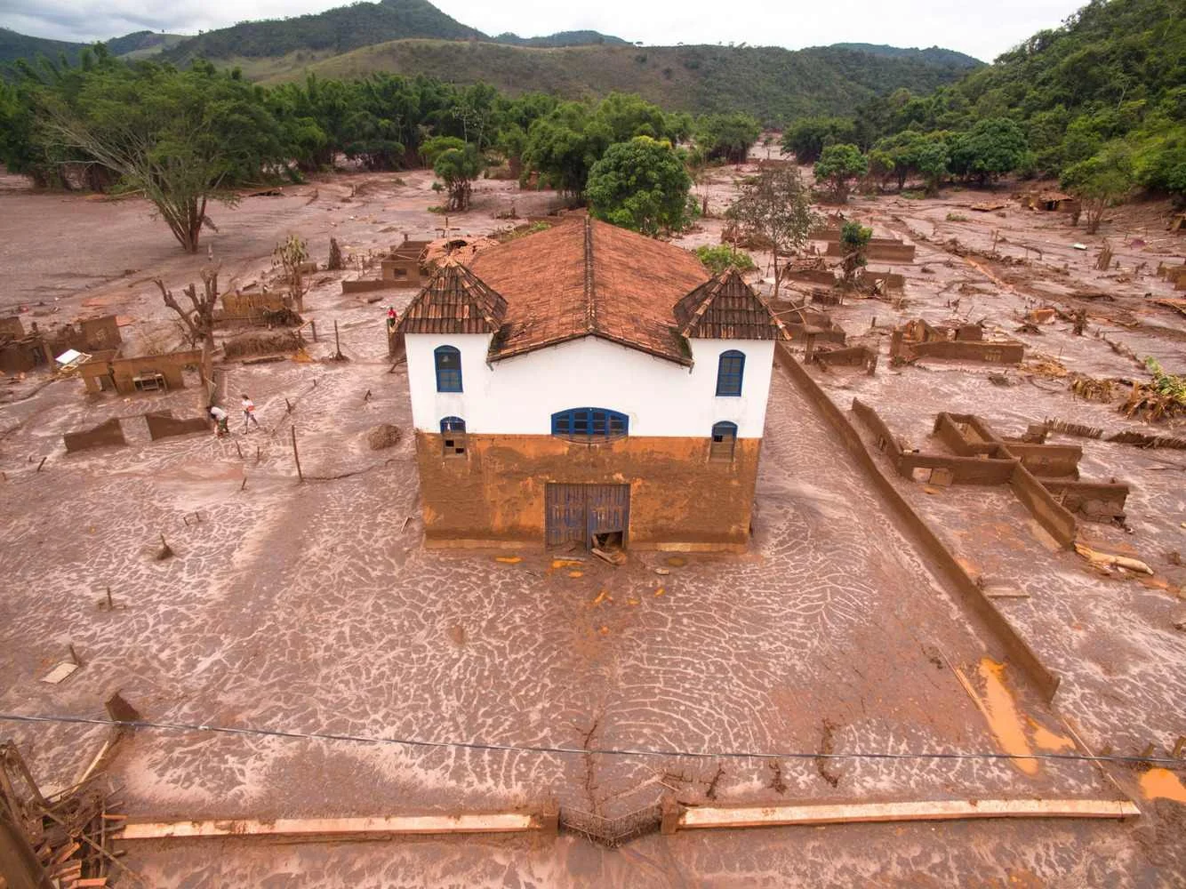 Paracatu, Brazil. Photo by Alexandre Salem via Dronestagram. 