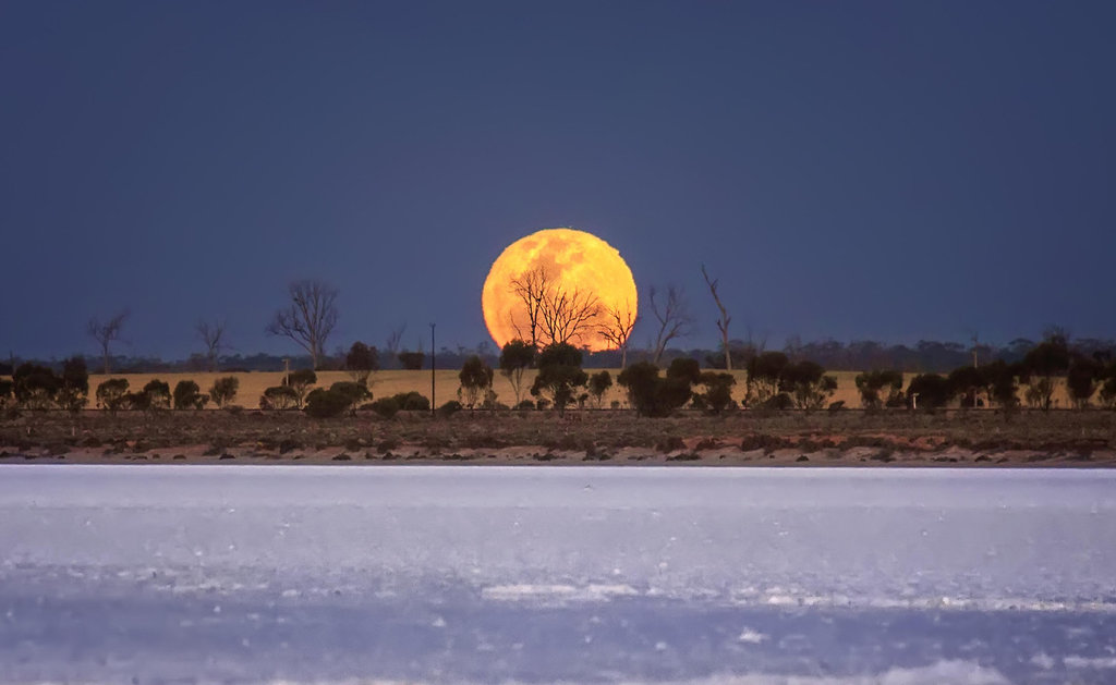 Full Moon over Lake Koorkoordine. Photo credit: Kylie Gee