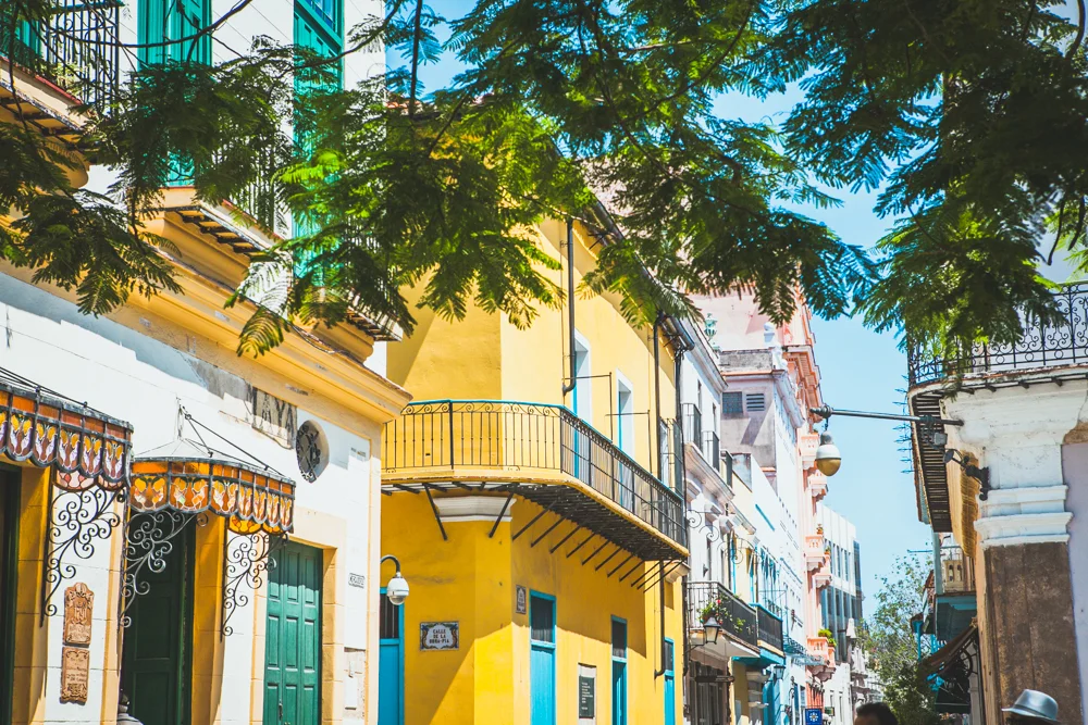 HavanaCubaOldHabanaColorfulBuildings.jpg