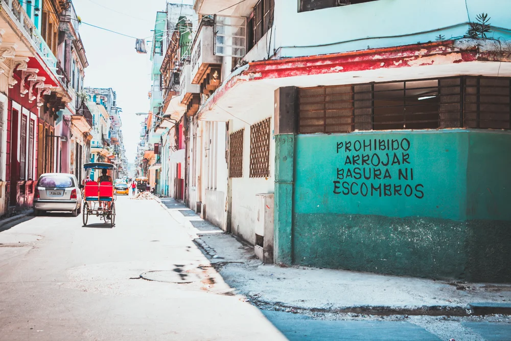 HavanaCubaOldHavanastreets.jpg