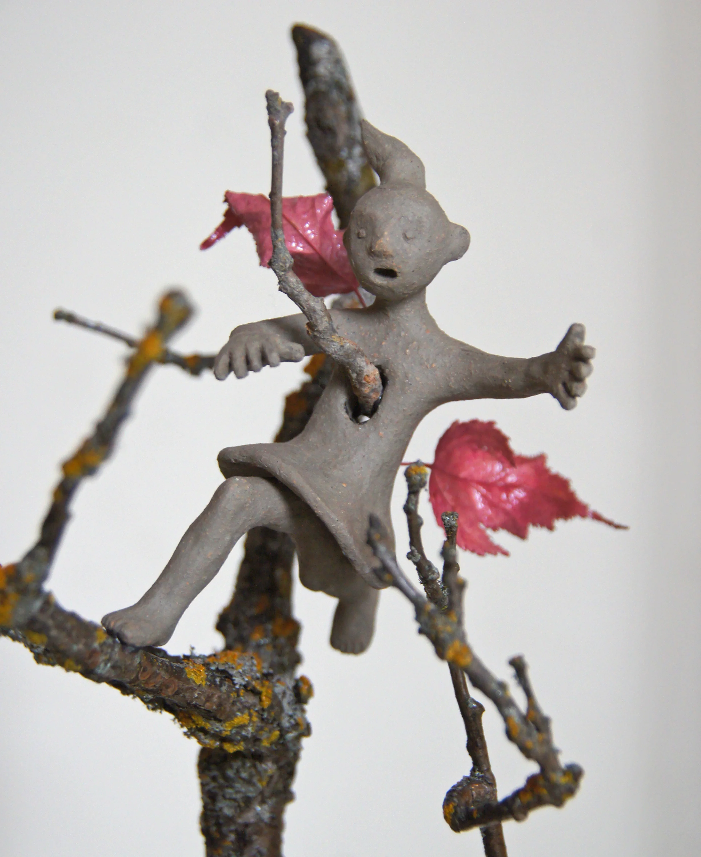 W19.6-06-Climbing Trees PARIS.JPG