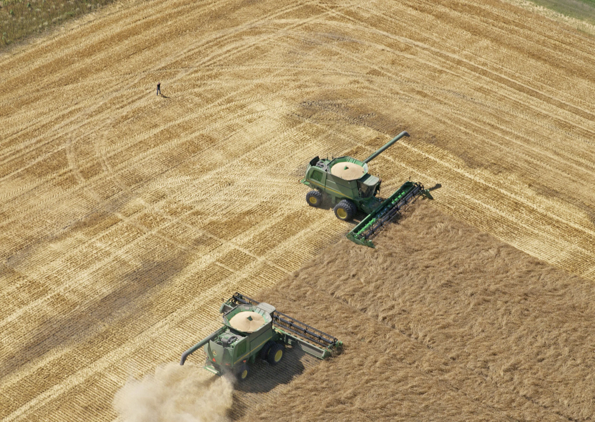37-Aerial Photographs 2012:13 .jpg