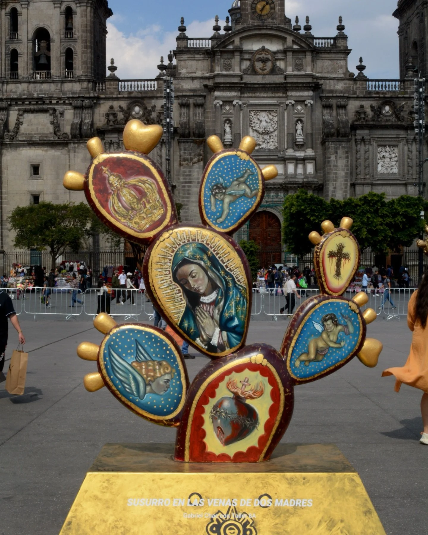 I left &ldquo;Nopalera en el Coraz&oacute;n&rdquo; feeling quite moved. 🌵❤️

Every piece felt intimate&mdash;capturing the artist&rsquo;s personal expression of memory and identity, rooted in images from the land itself. Grateful to have seen this i