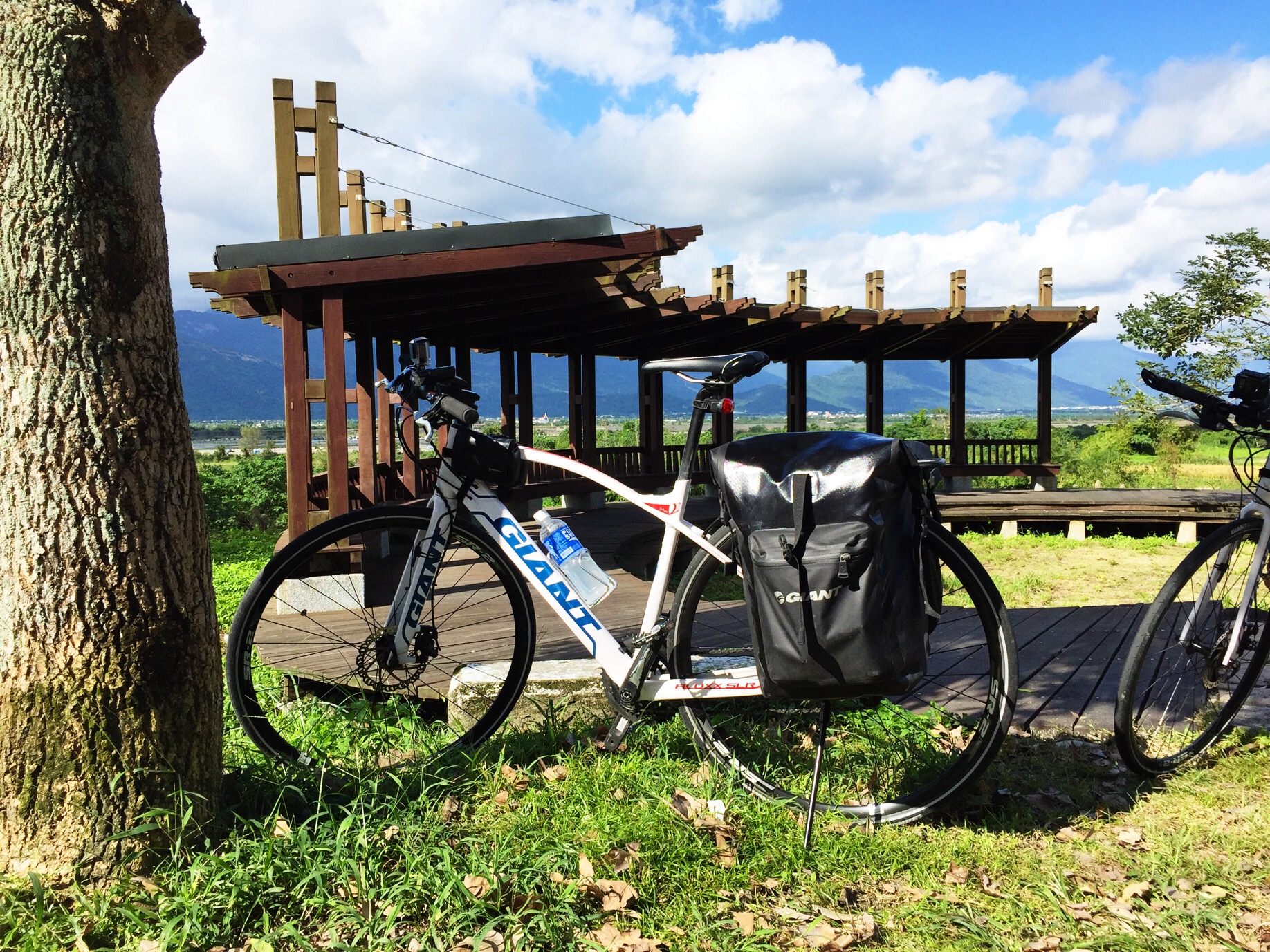 My Giant FastRoad SLR rental bike setup