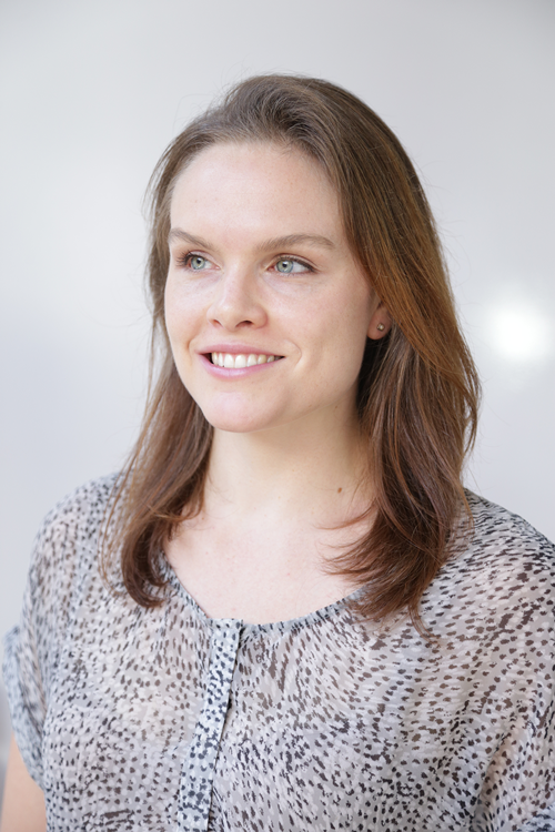Headshot of Julia Lindpaintner