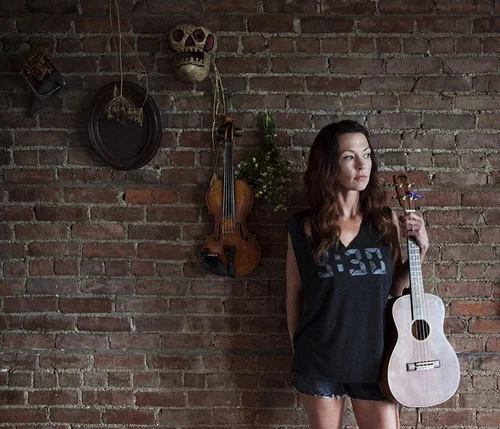 Amanda Shires