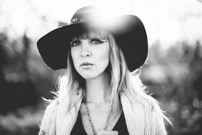 Laura Burhenn, The Mynabirds