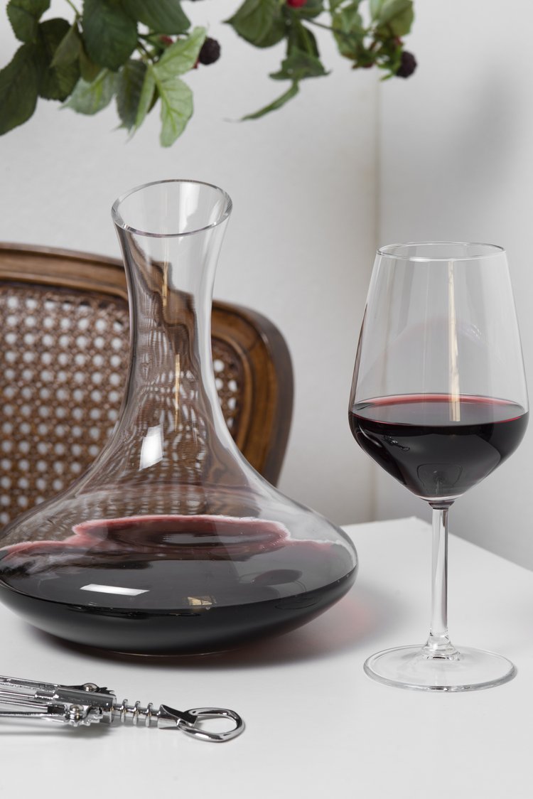 Tips for Keeping Wine Cool While Decanting — EverWonderWine?