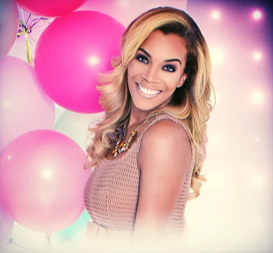 The Grace + Knowledge of Heather Lindsey — Truth + Fire