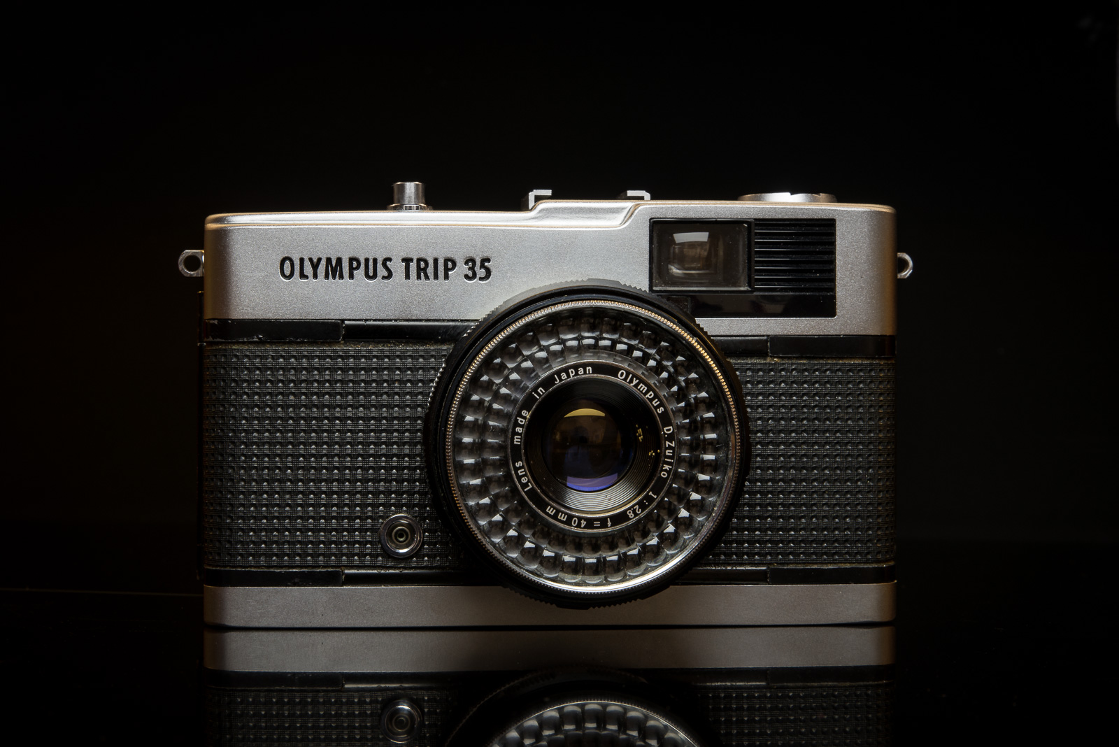 DSC_6973-cameras_sml-2.jpg