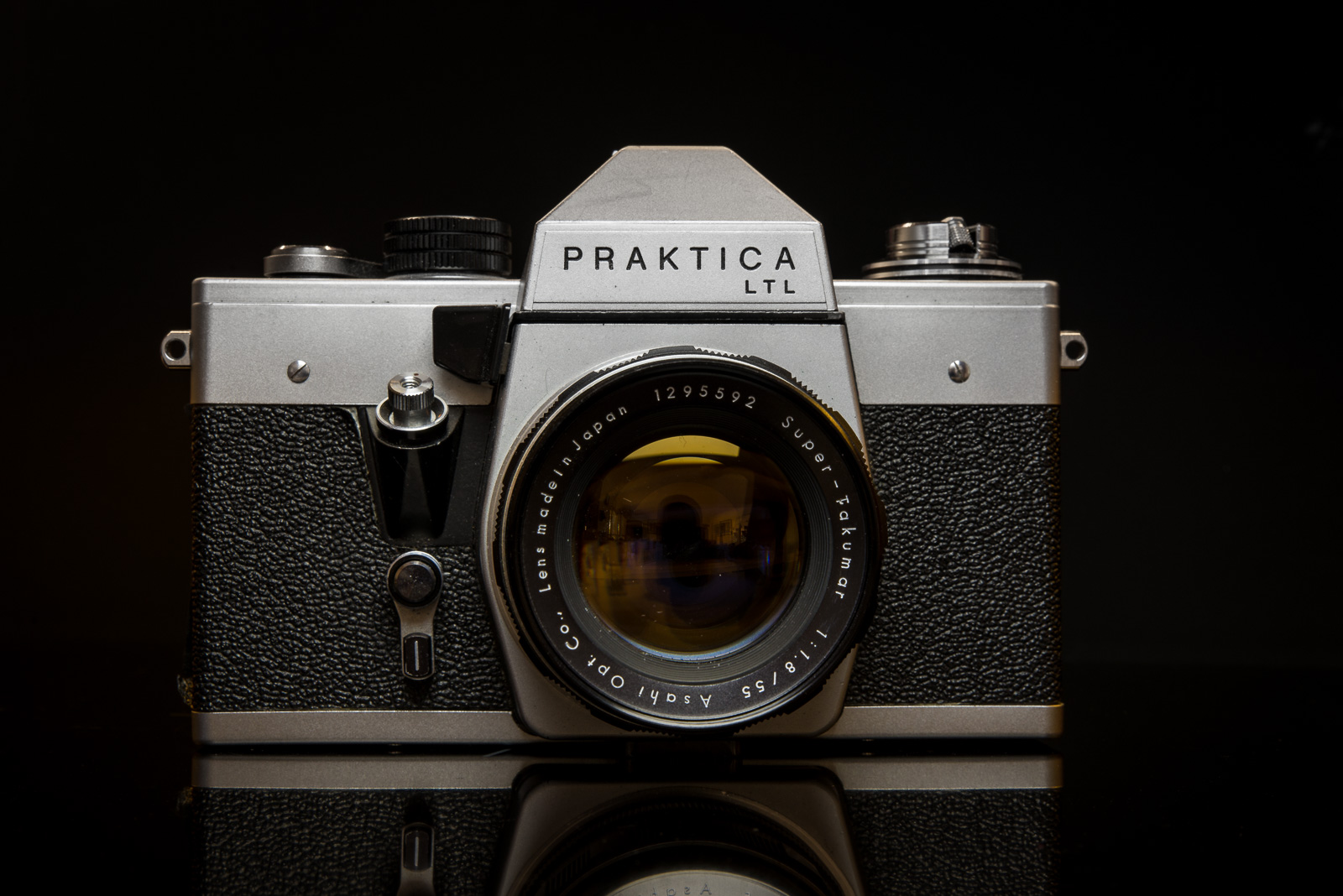 DSC_6974-cameras_sml-2.jpg