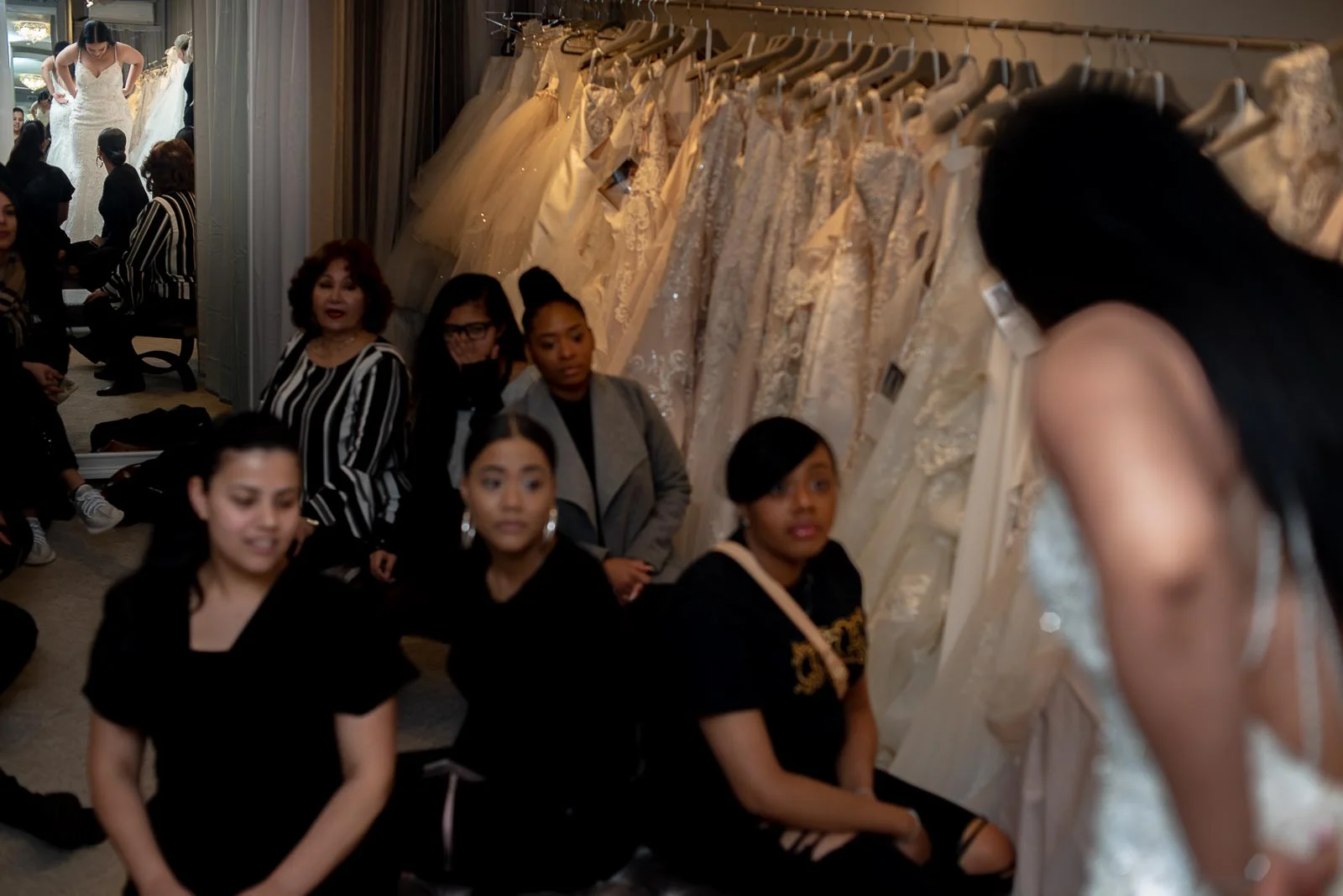 GiselleDressRevealLANYCPDCOM00016.jpg