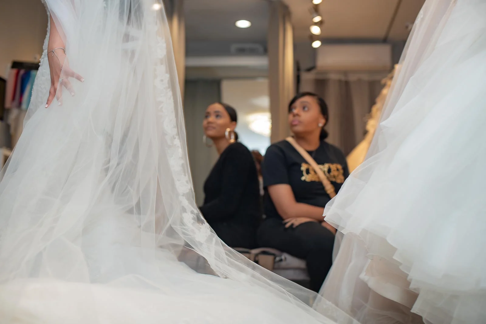 GiselleDressRevealLANYCPDCOM00031.jpg