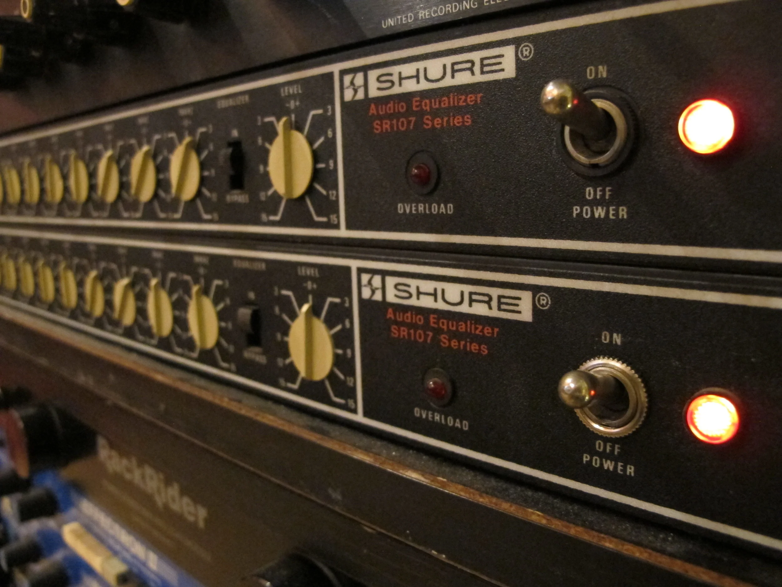 Shure SR-107 eq