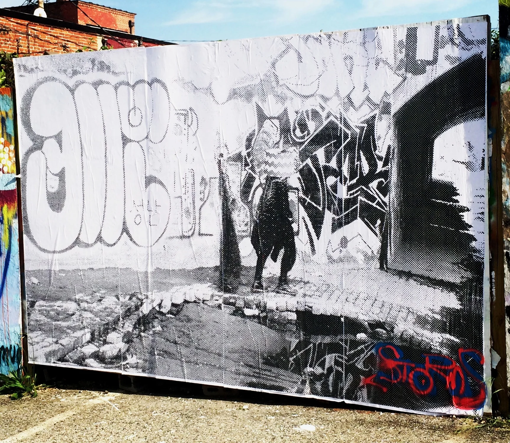 Lampshade-head Wall 1