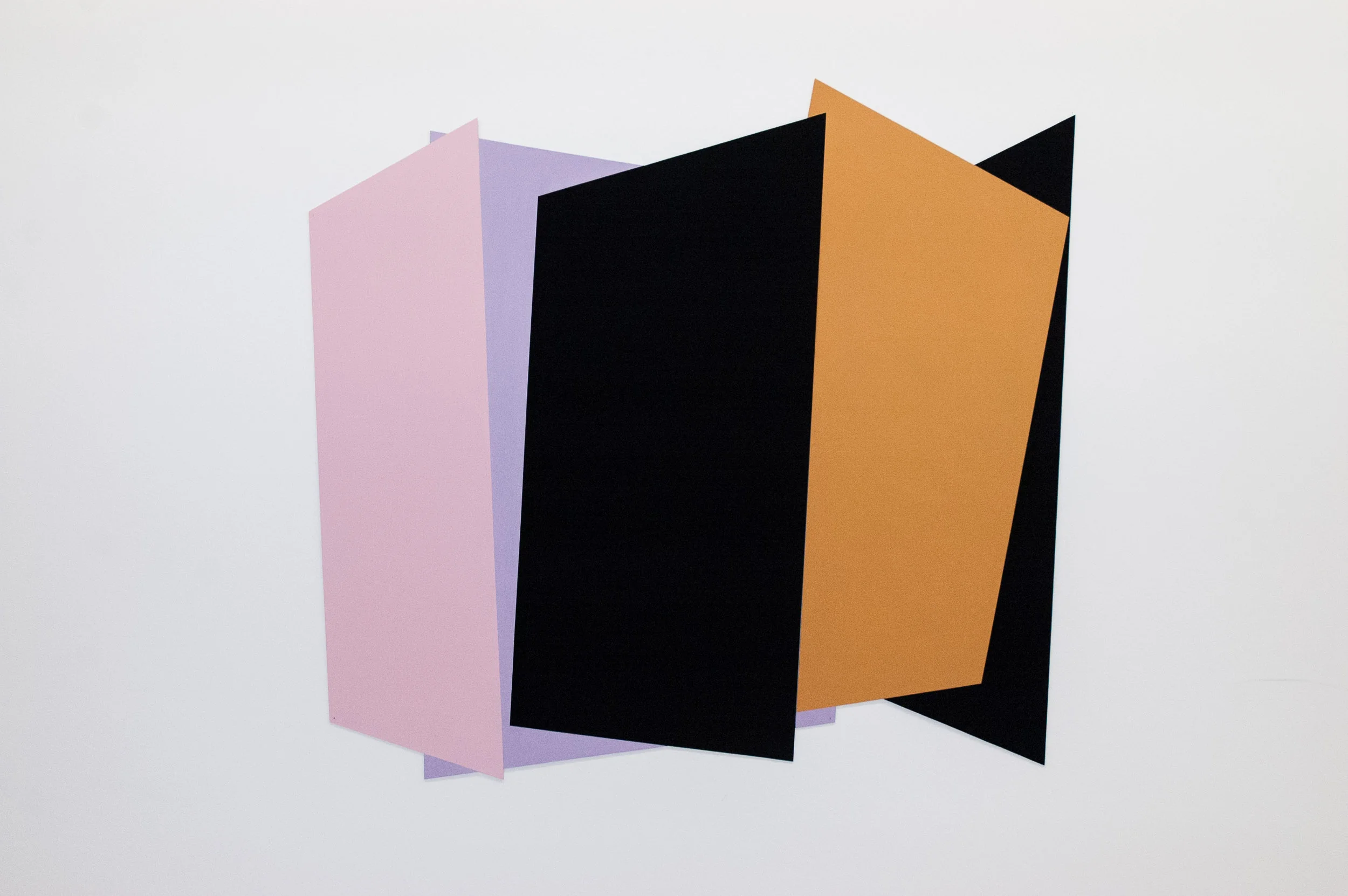 Fünf Wände , 2009 Five Walls Acryl und Dispersion auf MDF 138 x 148 cm