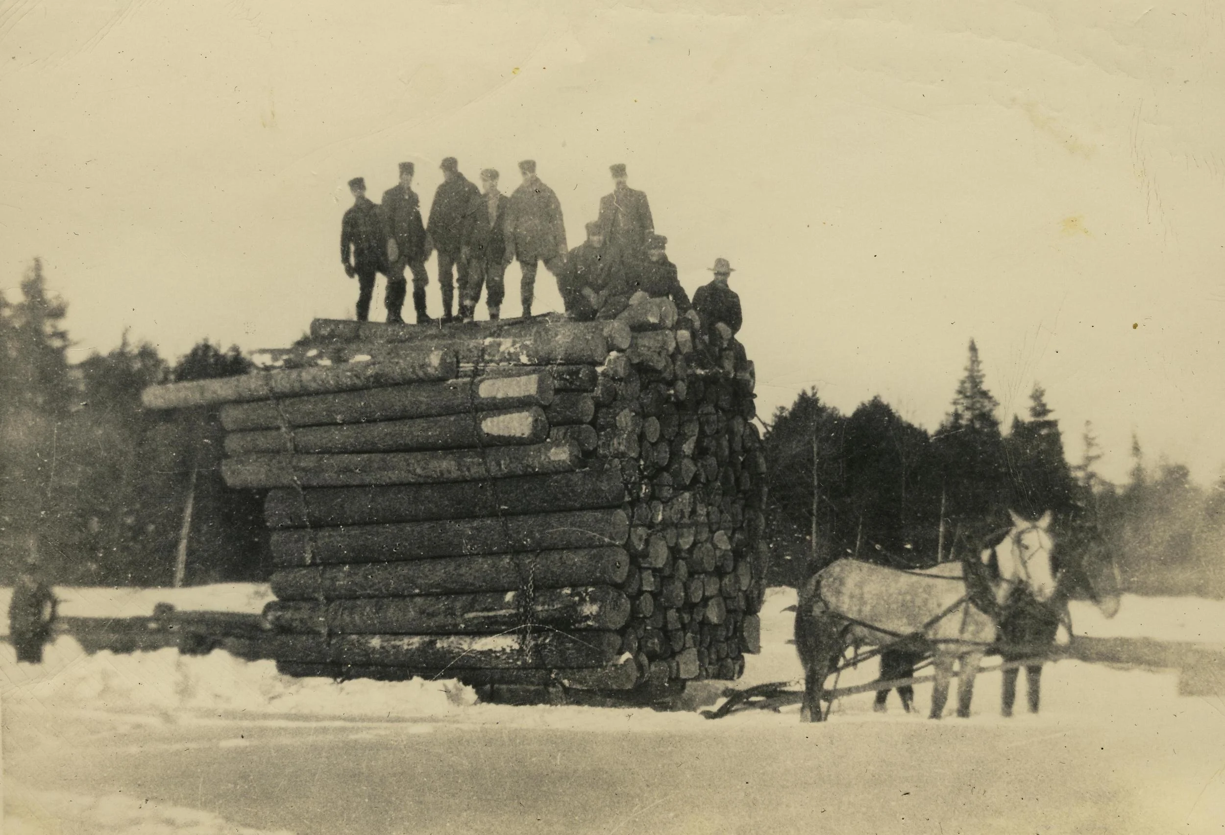 log load 1914.jpg