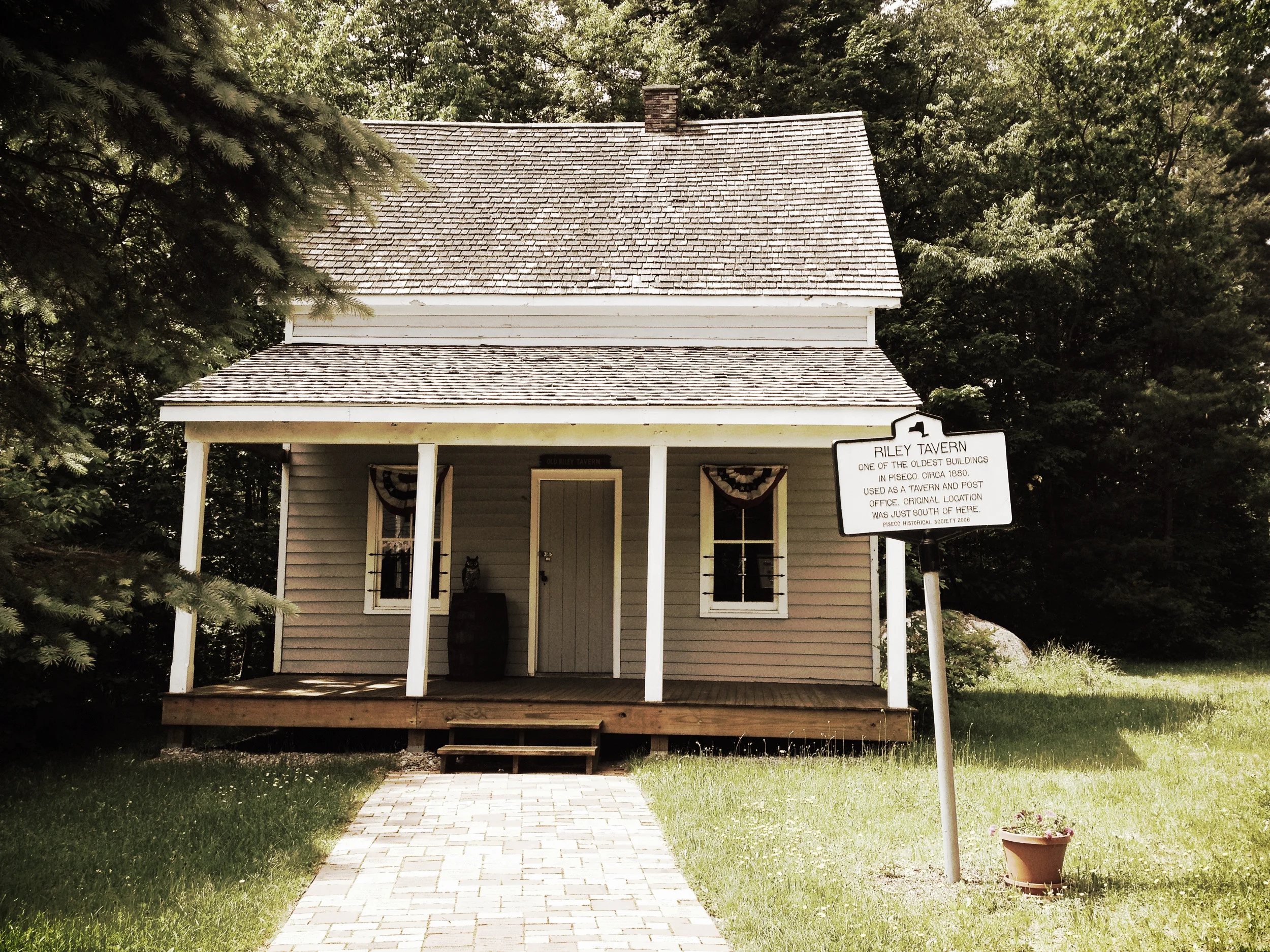 RileyTavern2015.jpg