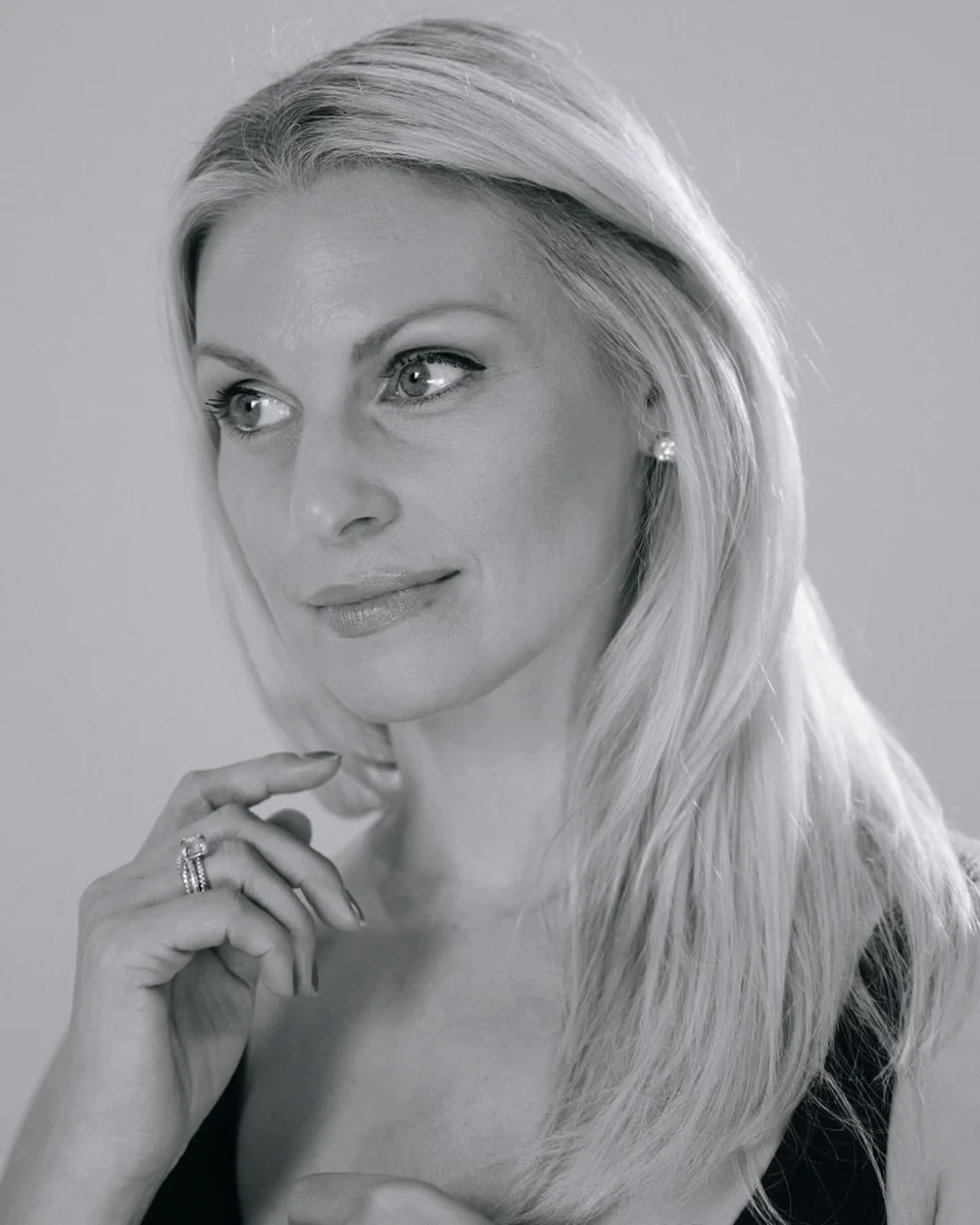 Resilience isn&rsquo;t about never falling apart. It&rsquo;s about finding your way back without betraying yourself in the process. 🥹 #selftrust #resilience #transformation #process #keepgoing 📸: @brilliantandrew