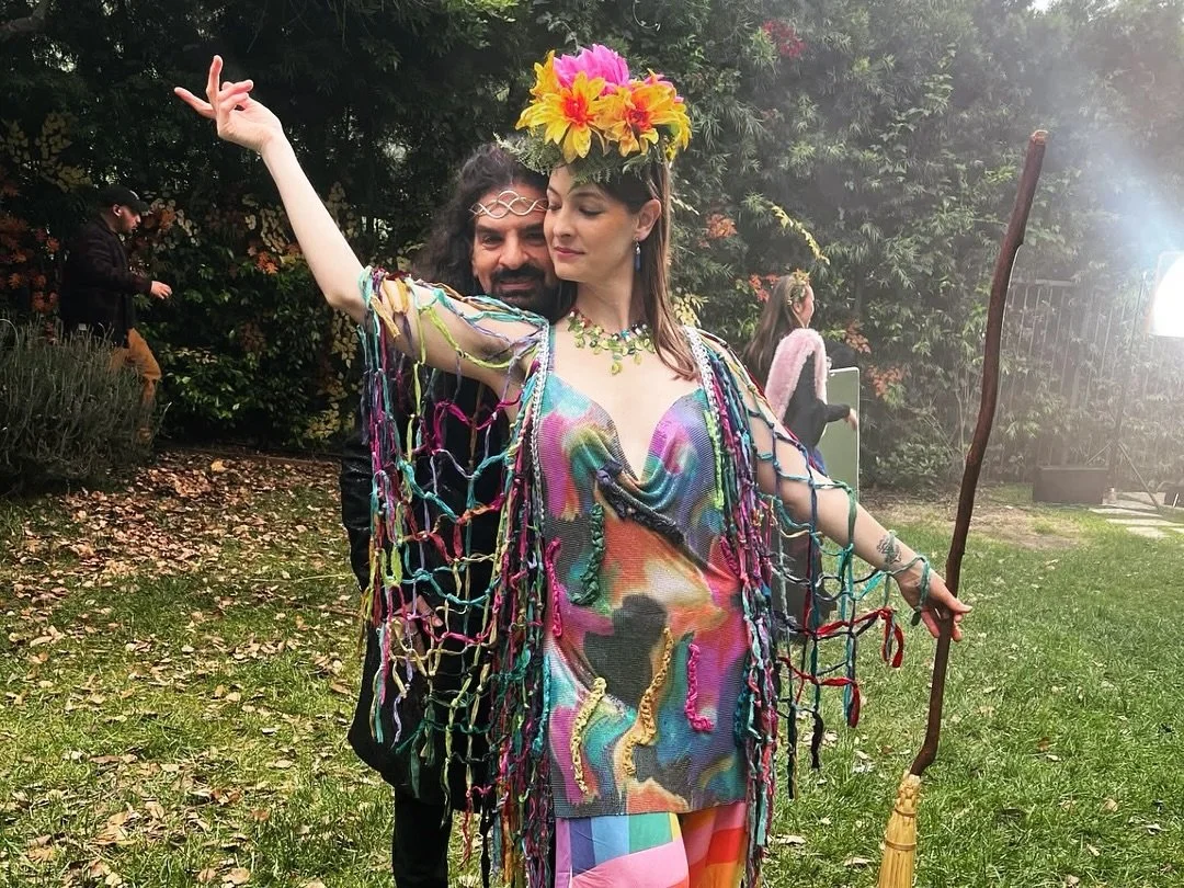 A little BTS from our Samhain Witches Festival shoot! Don&rsquo;t they all look amazing??! Thanks to @ericacostumes and @zombiee_bunnie for their incredible vision and talent!👌🏻@savannahschoenecker @mattvlak @chep2m @pursuingfreedomofficial @kelly_