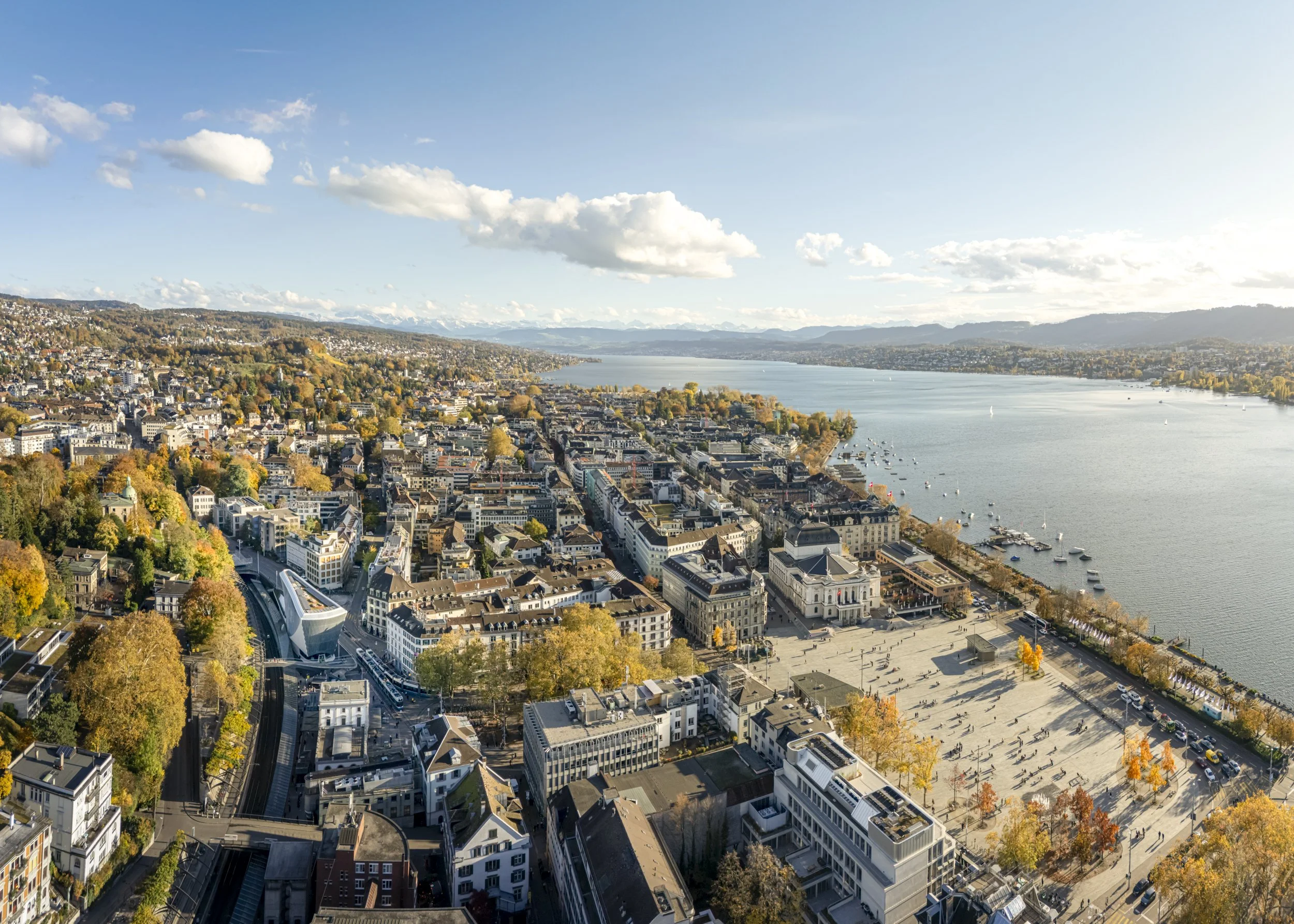 Calatrava_HzF-Zürich_AXA_Ingo-Rasp_Aerial-8.jpg