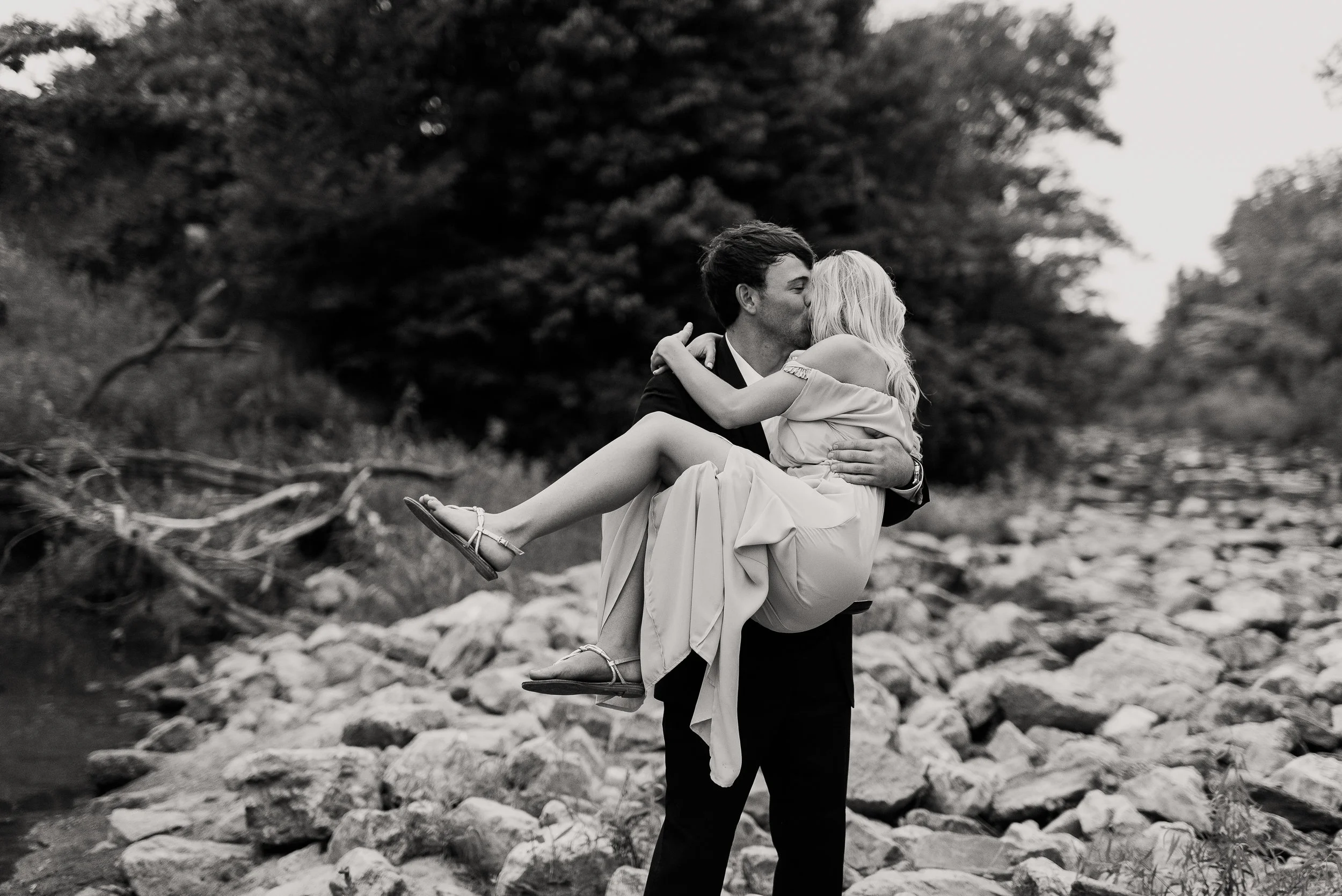KelcyLeighPhotography-OKCWeddingPhotographer-13.jpg