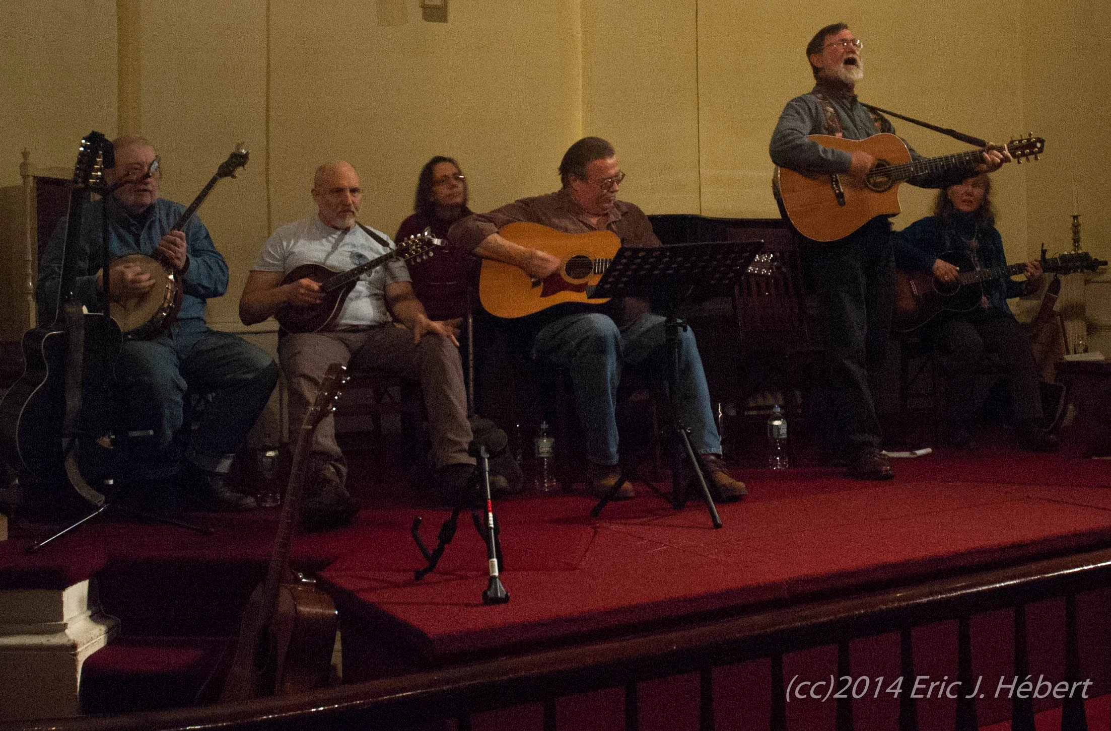 The New York Packet's Pete Seeger Memorial Sing With Geoff Kaufm