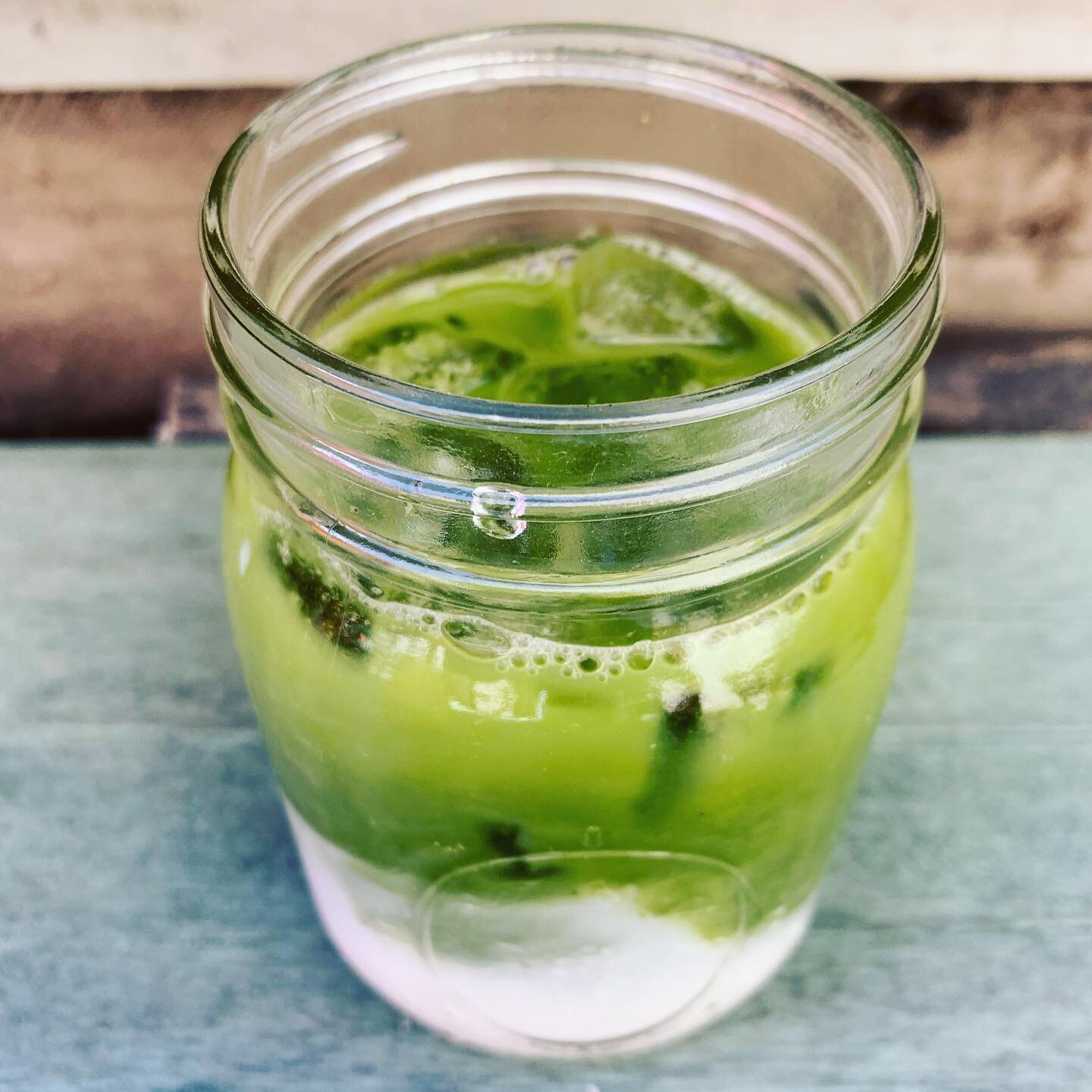 Fresh iced matcha latte 🌱
.
.
.
#coffeetime #espresso #coldbrew #ringolevio #morningcoffee☕️ #illycoffee #matchalatte #oatmilklatte #outdoorpatio #freewificafe #brooklyncaf&eacute; #coldsandwiches #freshpastries #icedtealemonade #morningcocktails #d