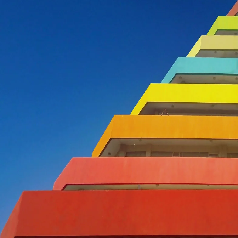 Istanbul-Turkey-photographs-Yener-Torun_dezeen_784_21.jpg