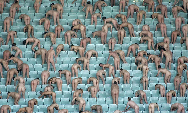150407-spencer-tunick.jpg