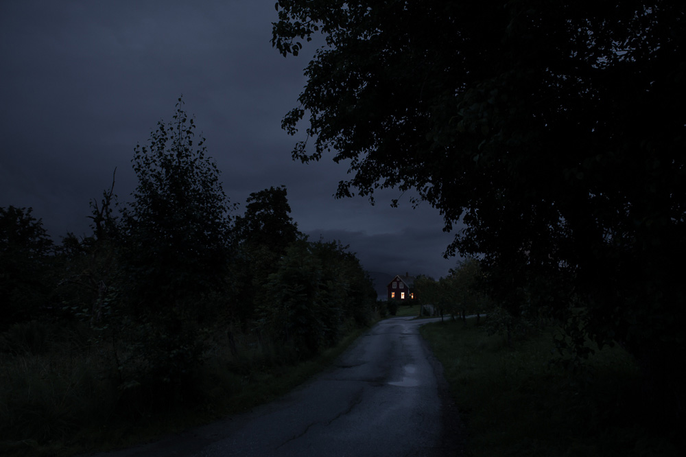 JulienMauve-AfterLightsOut-14.jpg