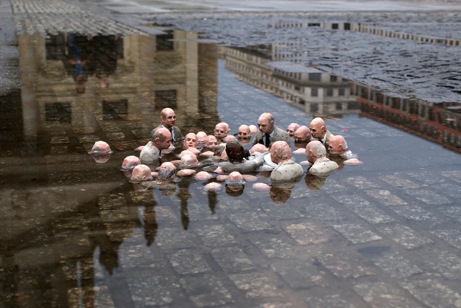 Follow-the-leaders-berlin.jpg