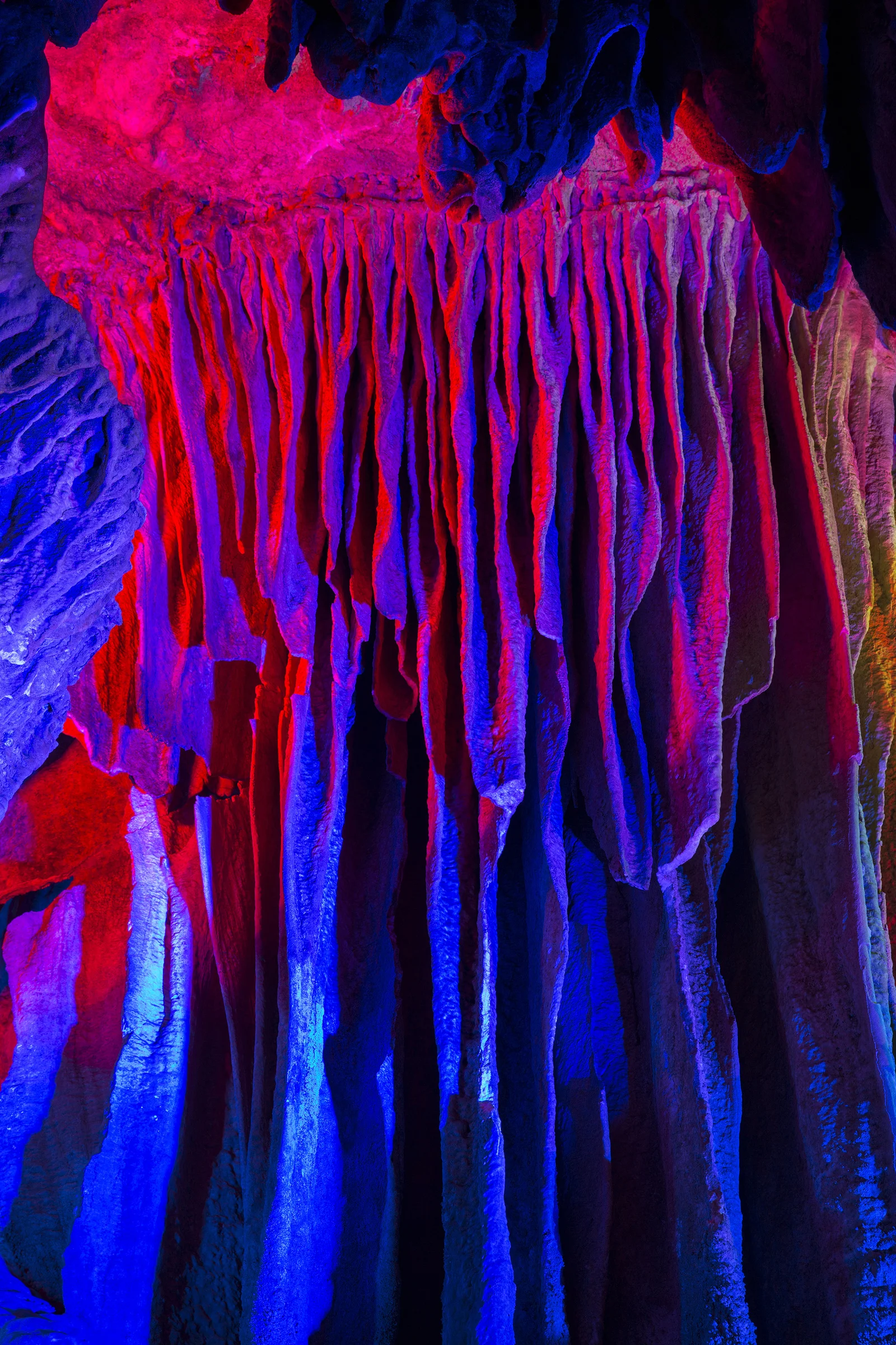 10476-13107967-Cave_V_web_17_jpg.jpg