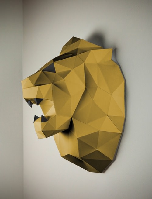 Lion-Papercraft-gold-black.jpg