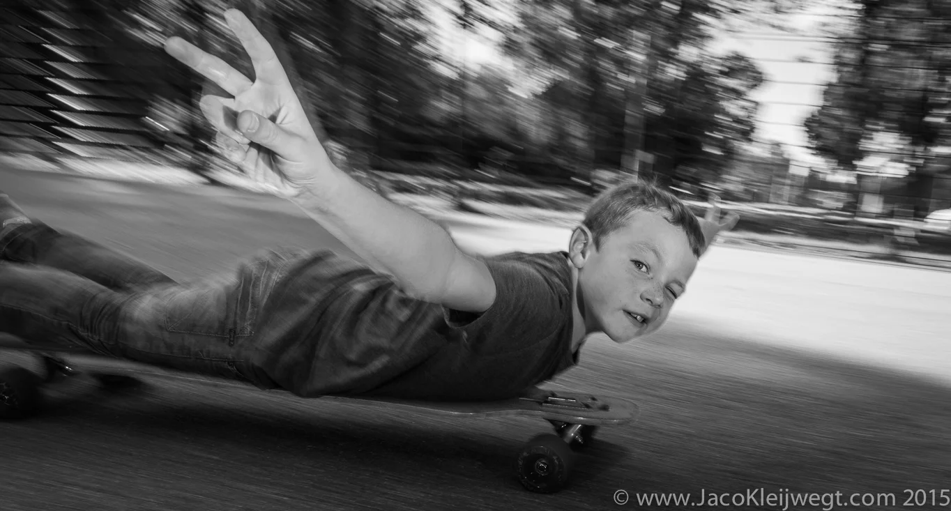 20150001Kaj longboard strobist B&W.jpg