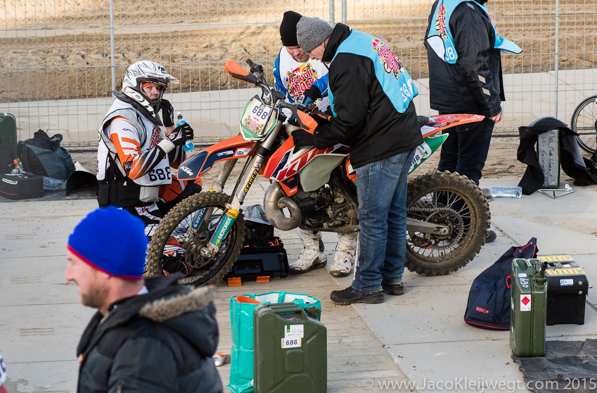 20150001Pitstop.jpg