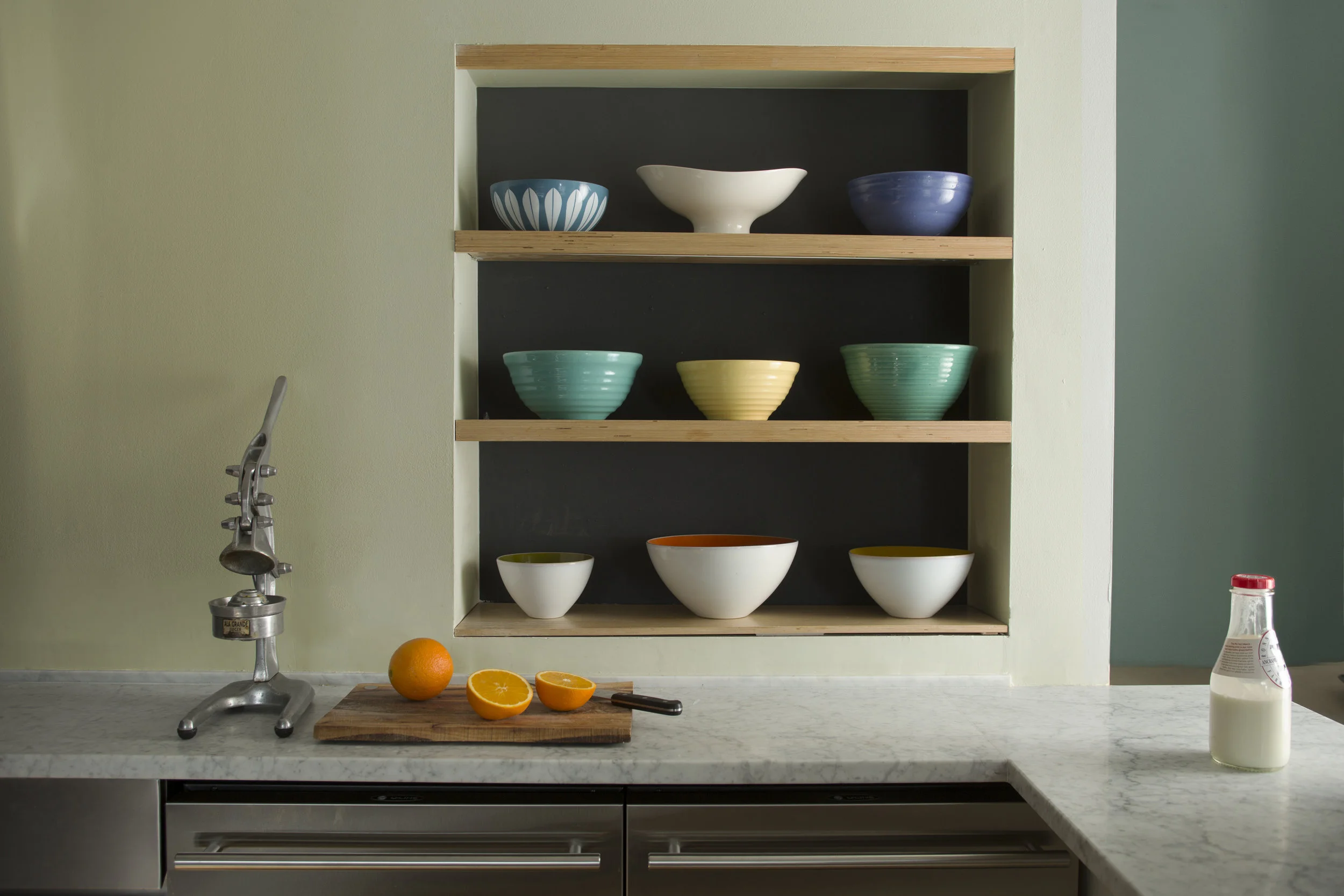 Kitchen_with_Open_Shelving.jpg