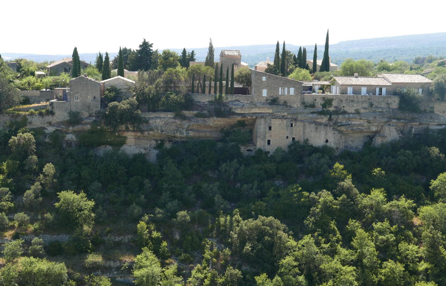 gordes-provence-south-of-france.png