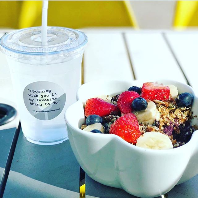 Drumroll, please. This #FirstFridays, UberEATS is honoring the 2017 Best Restaurants on the app and we made the list! To celebrate, today only enjoy our Classic A&ccedil;a&iacute; Bowl for only $5 exclusively on the UberEATS app. 📷: @theculinarycowb