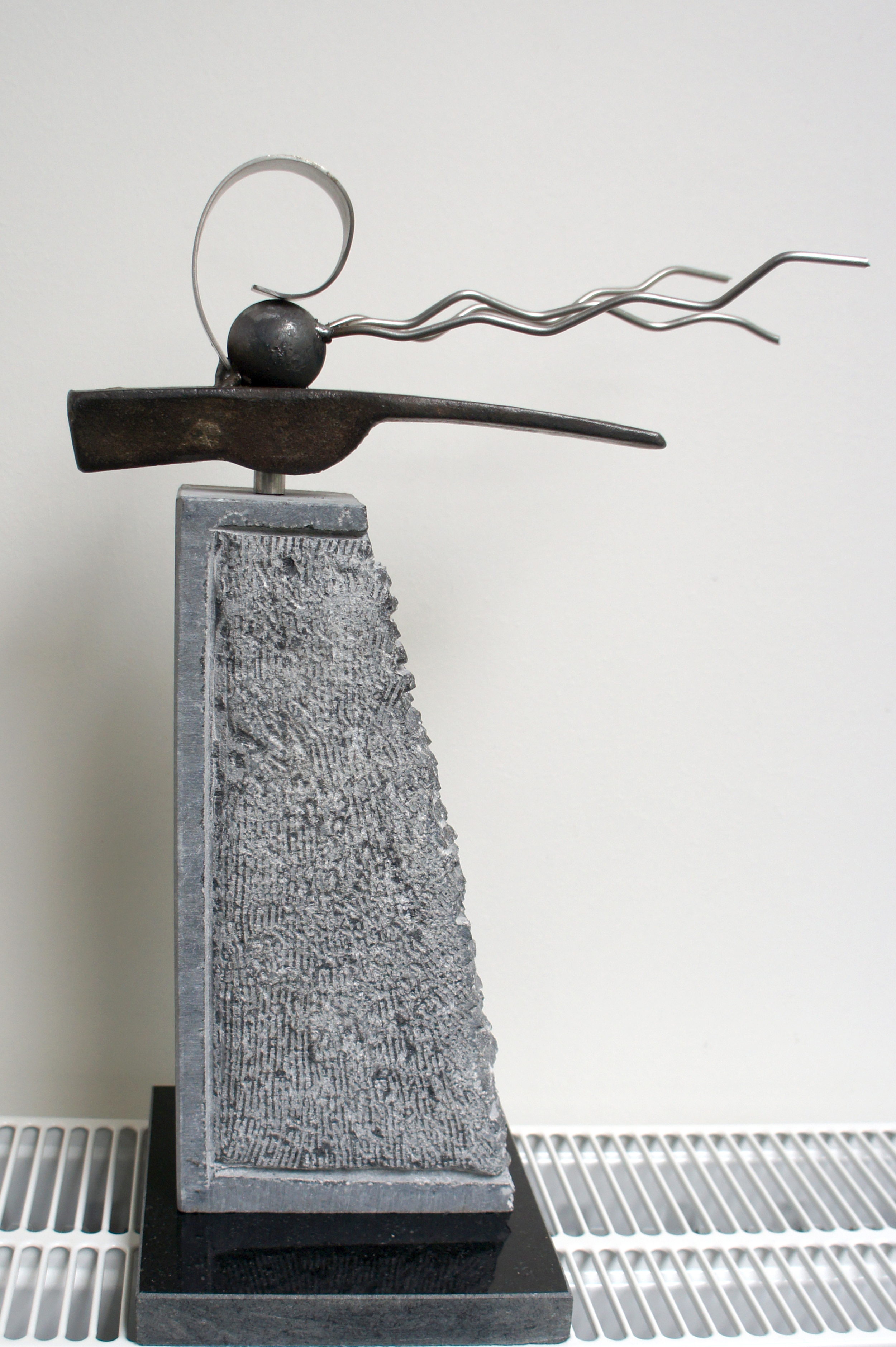 "Steady" afm. 15 x 23 x 38 cm. 