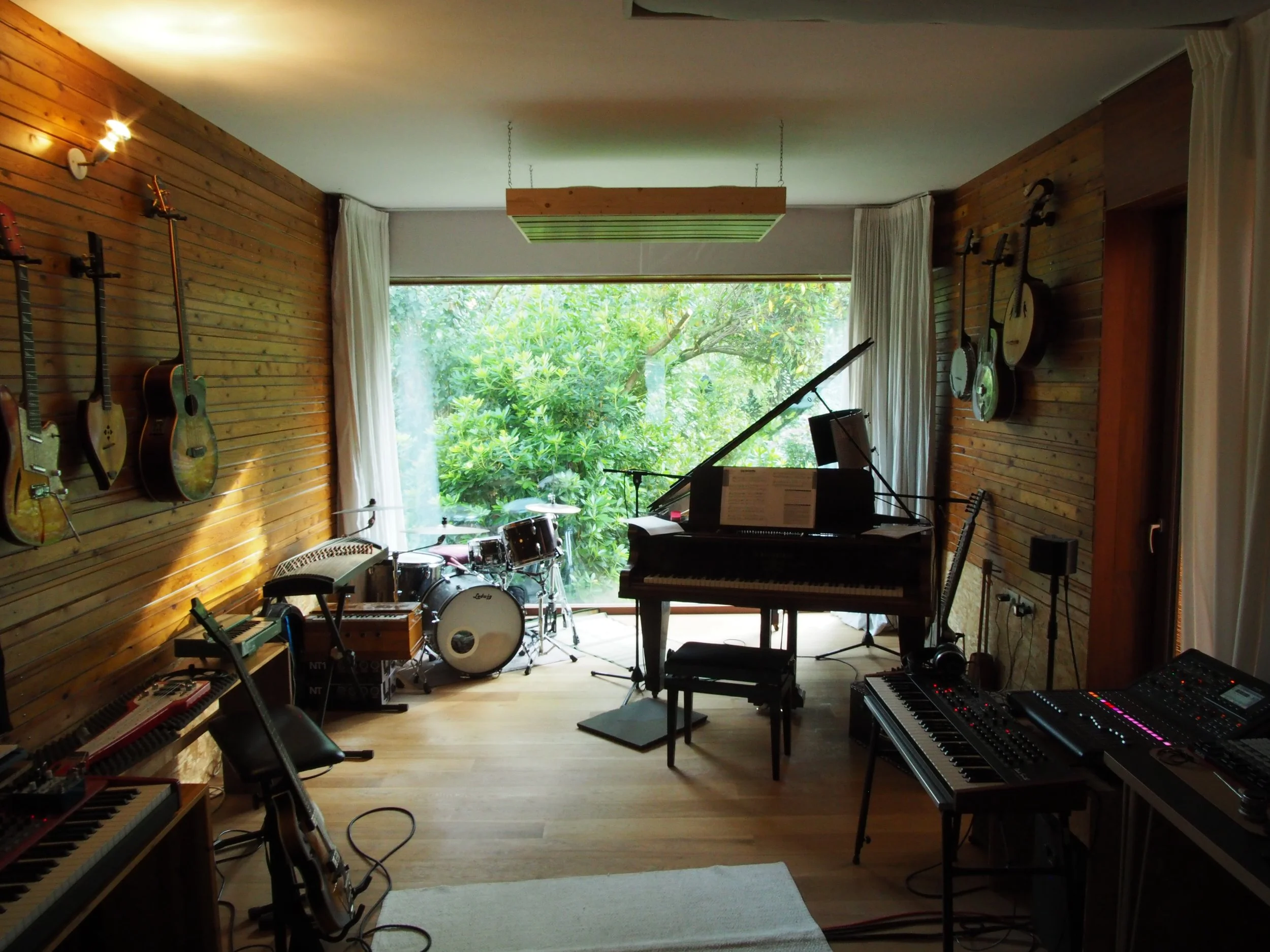 Studio_Suntapes_Withdrum.JPG