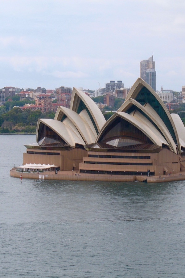 Sydney Opera House 2.jpg