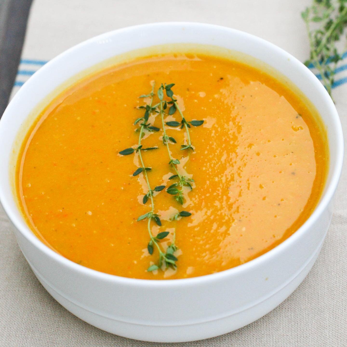 Have you tried our incredibly delicious Roasted Butternut Squash Soup. 

#caperstoo #caperstoodeli #danburydeli #danburyct #brookfieldct #bethelct #newfairfieldct #newtownct #sandyhookct #butternutsquash #butternutsquashsoup #roastedbutternutsquashso