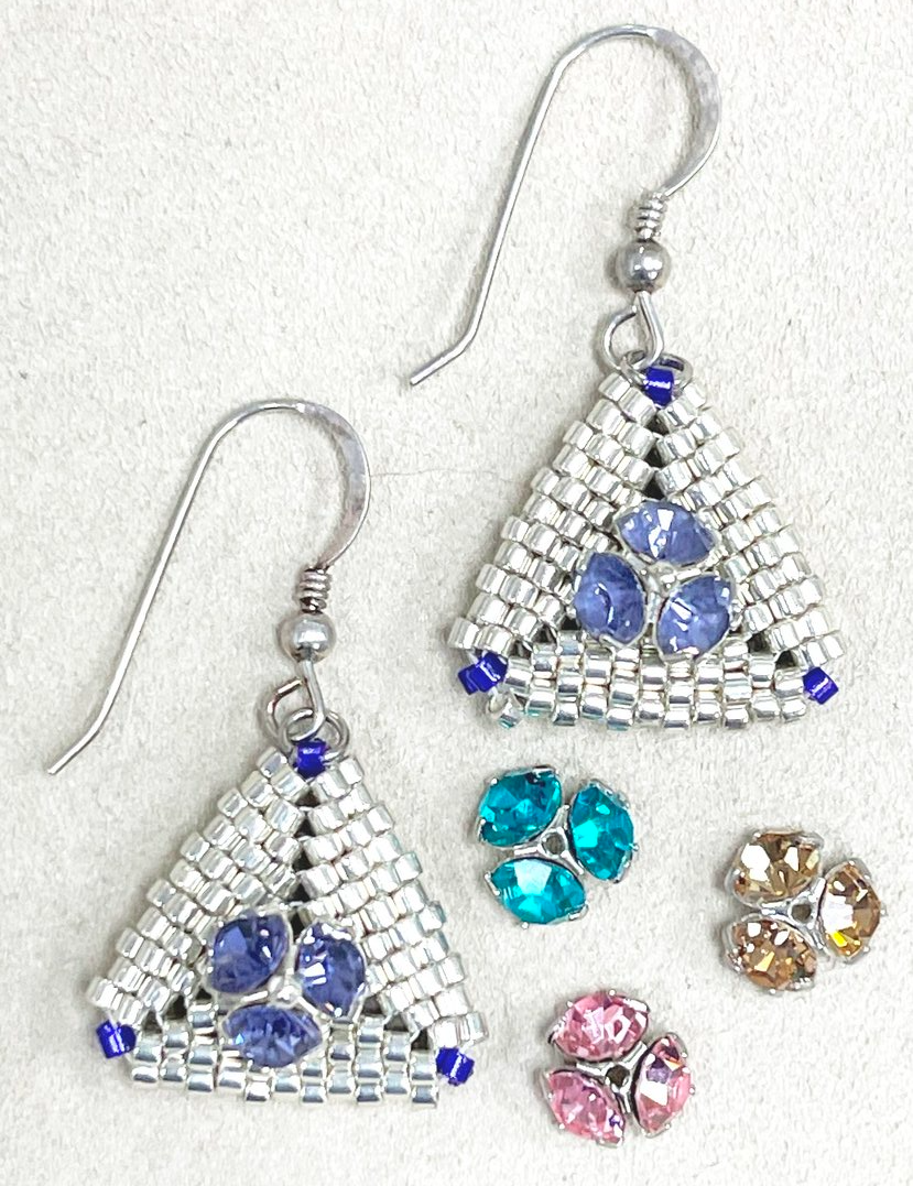 TRI-SPARKLE EARRINGS