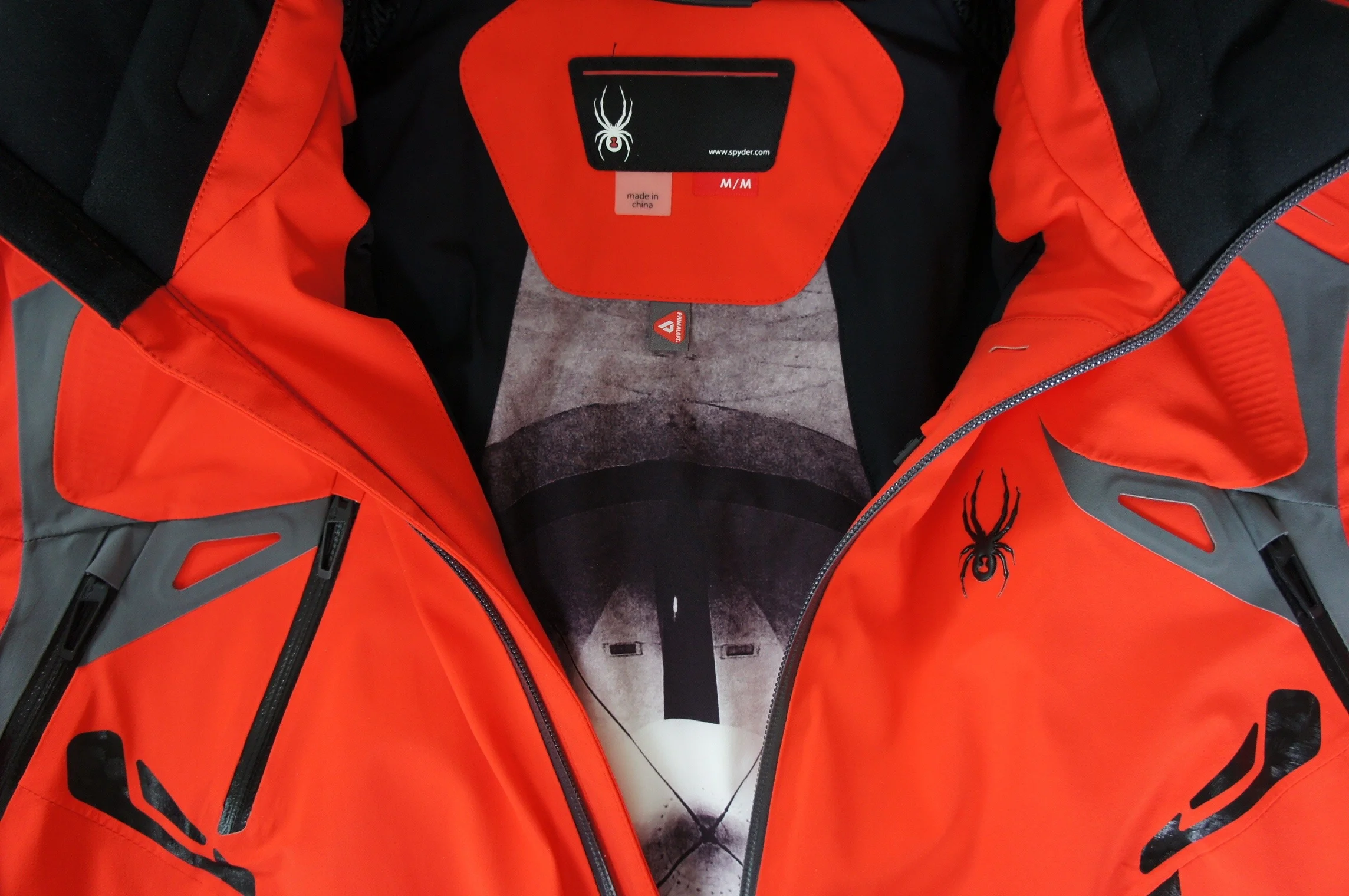 Exceptional detail and exquisite finishing. Every aspect of the Legend Collection is custom and studied. Here the Legend Pinnacle Jacket exemplifies the Spyder brand's core design DNA.