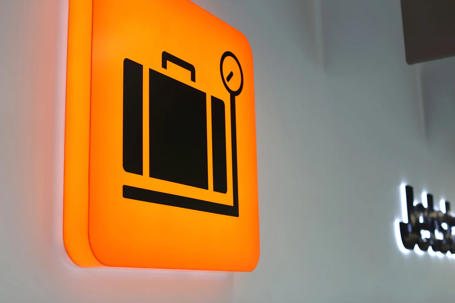 12_jetstar_signage-02.jpg