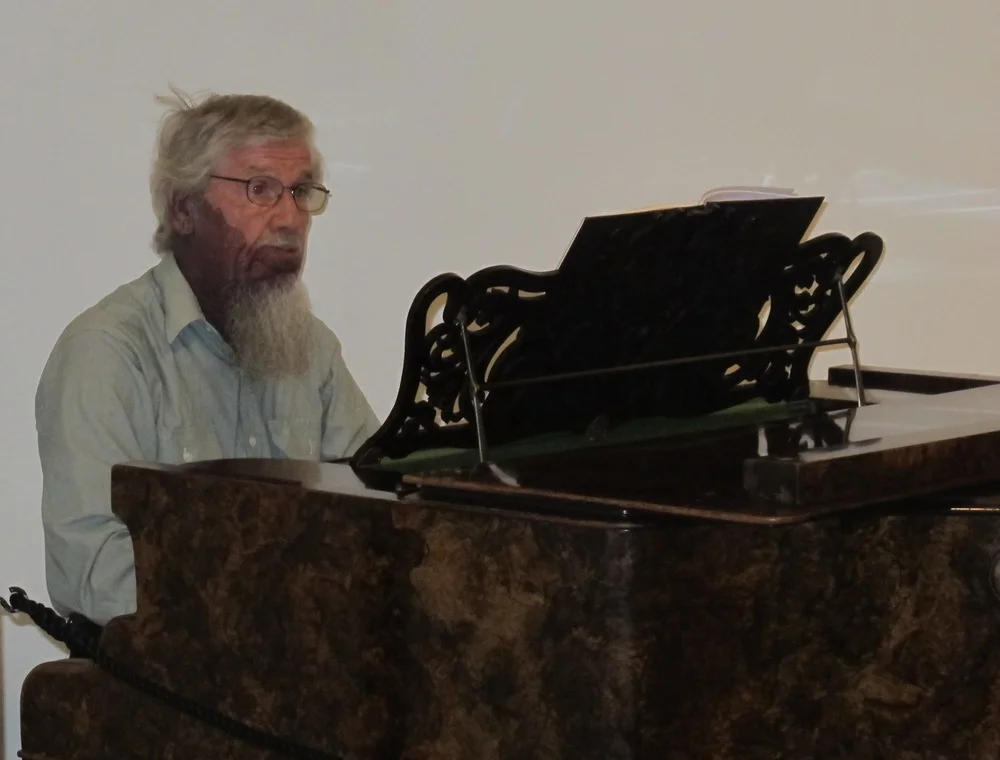 ron-nagorcka-performing.jpg